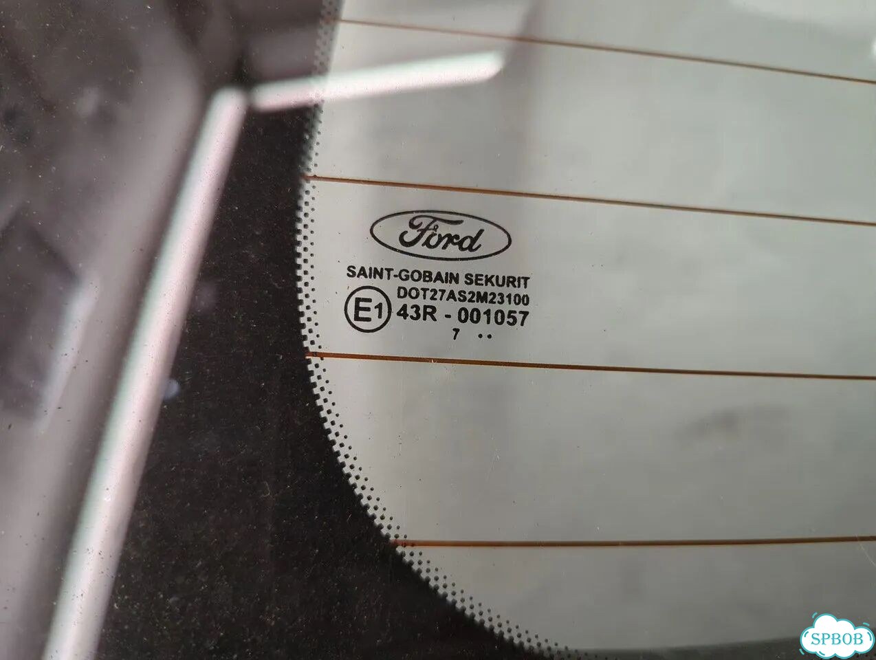 Крышка багажника Ford Focus 2 фото 3