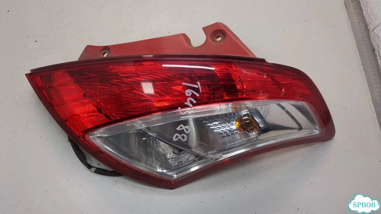 Фонарь (задний) правый Suzuki Swift фото 1