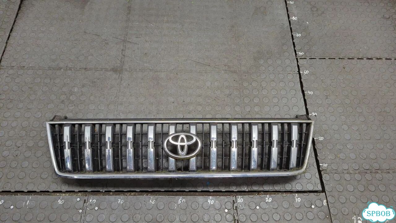 Решетка радиатора Toyota Land Cruiser Prado (90) фото 1