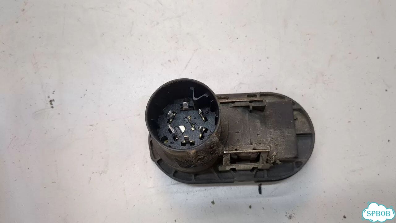 Розетка прицепного Toyota Tundra фото 2