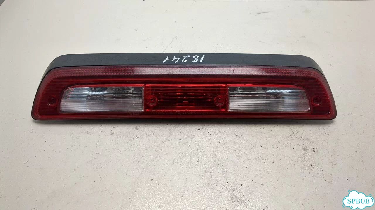Фонарь (стоп-сигнал) Toyota Tundra фото 1