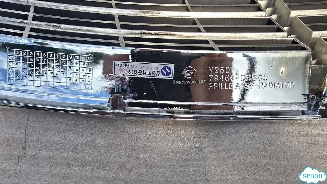 Решётка радиатора на Ssang Yong Rexton 2 фото 5