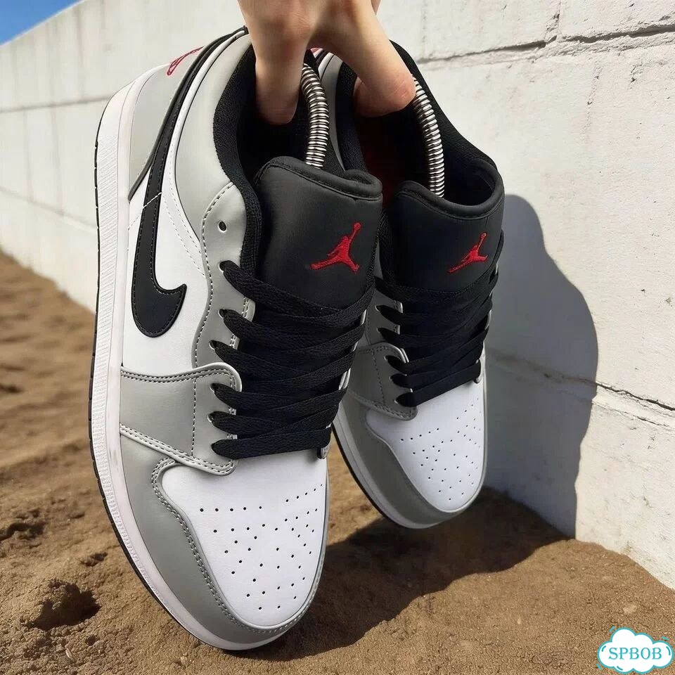 Кроссовки Nike Jordan 1 фото 2