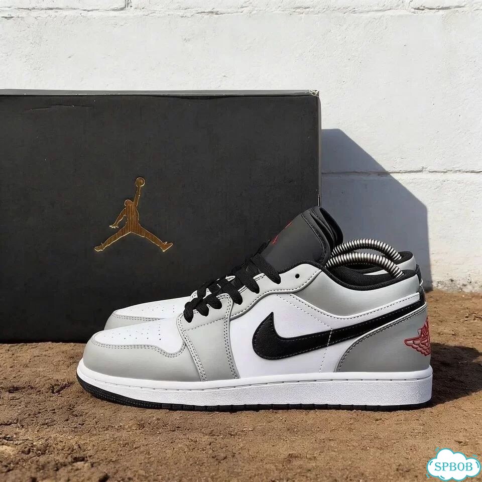 Кроссовки Nike Jordan 1 фото 3