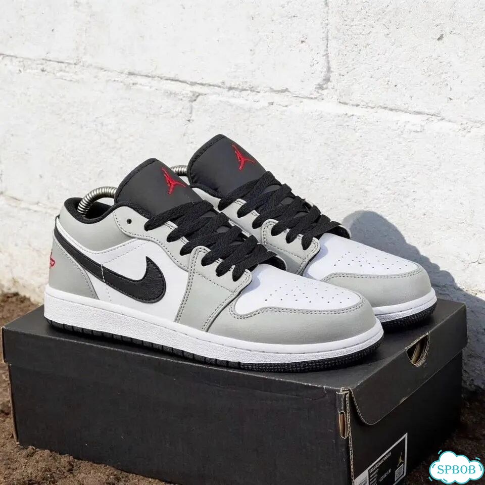 Кроссовки Nike Jordan 1 фото 5