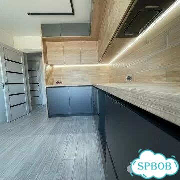 Угловая кухня под ключ с двухъярусными шкафами фото 7