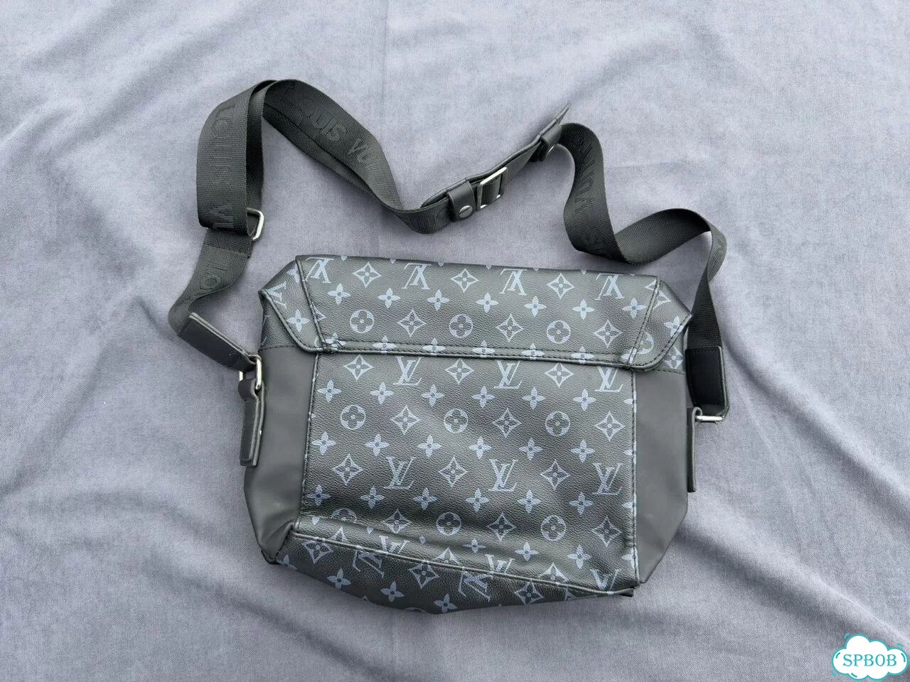 Мужская сумка-мессенджер Louis Vuitton Voyager фото 4