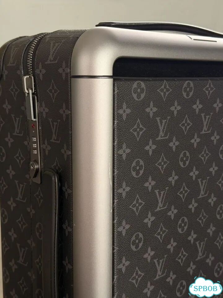 Оригинальный чемодан Louis Vuitton Horizon 50/55 фото 4