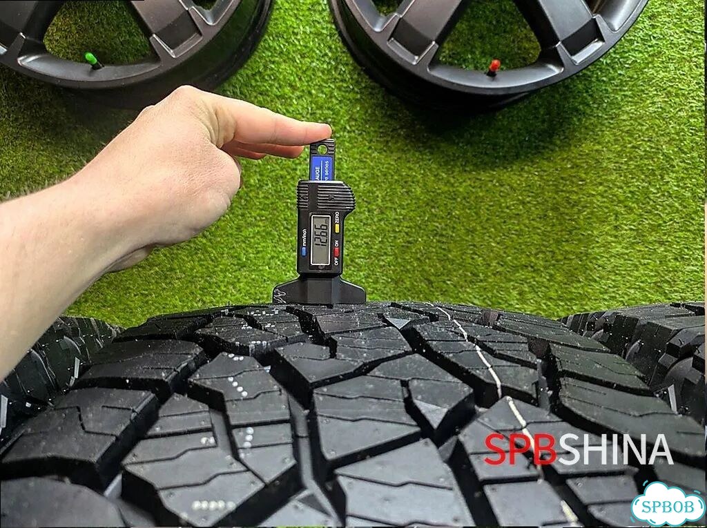 Kumho Road Venture AT52 315/70 R17 124T фото 8