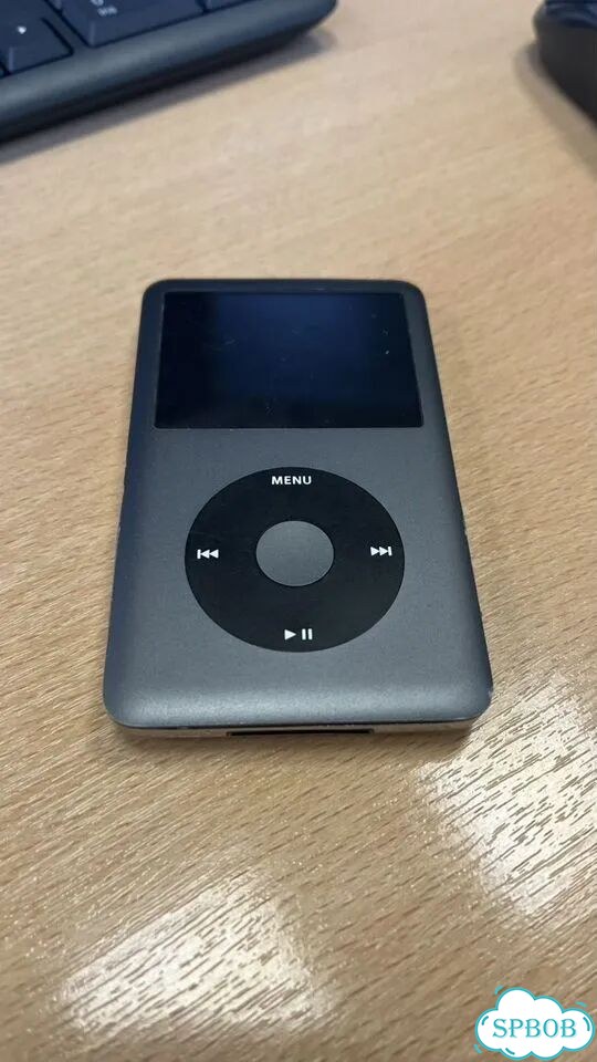 iPod classic 160 gb фото 1
