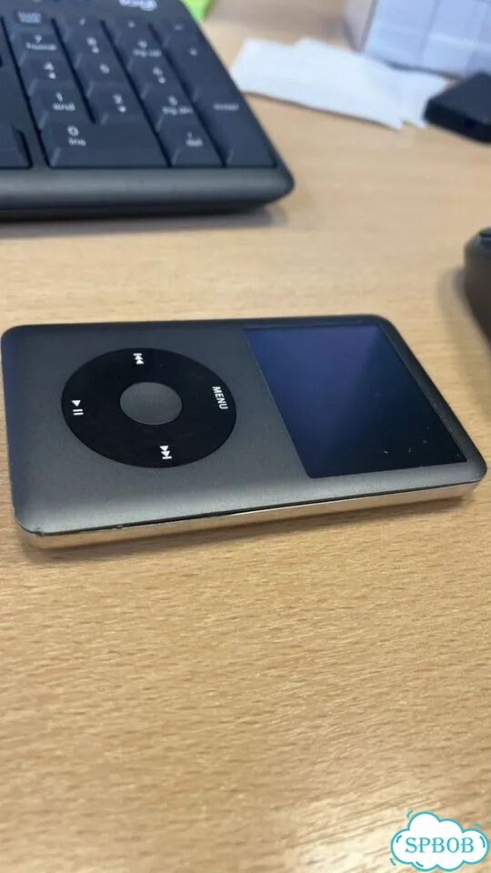 iPod classic 160 gb фото 3
