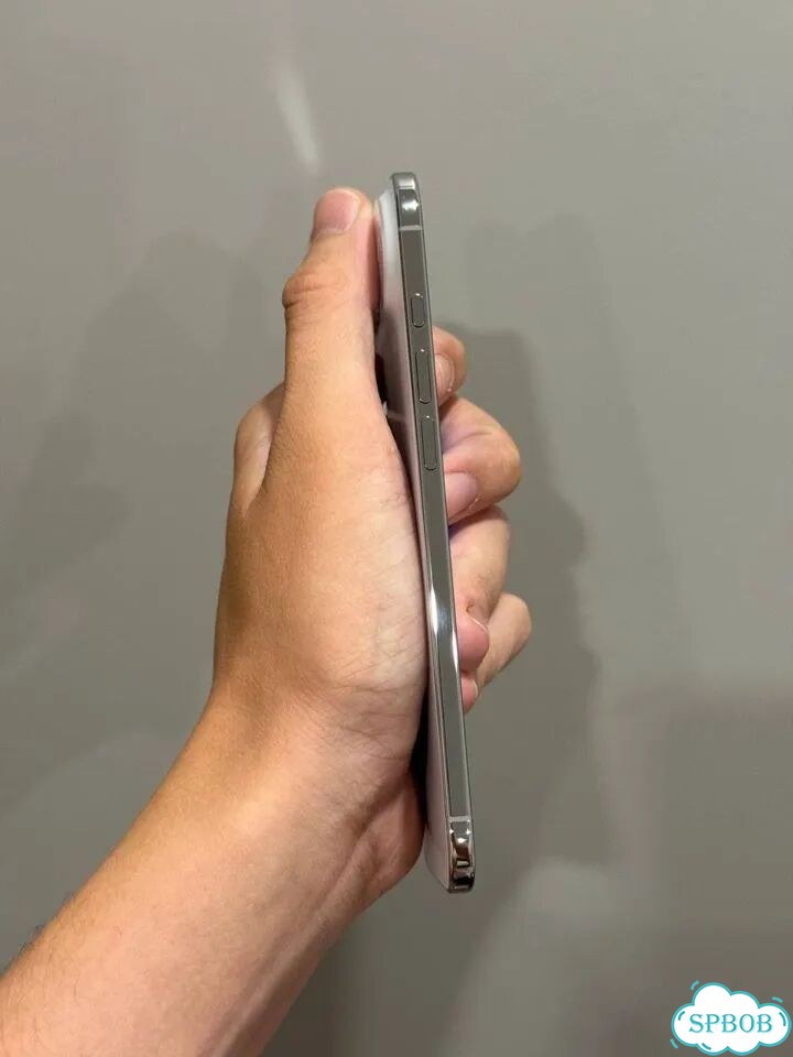 iPhone Air, 256 ГБ, eSIM фото 5
