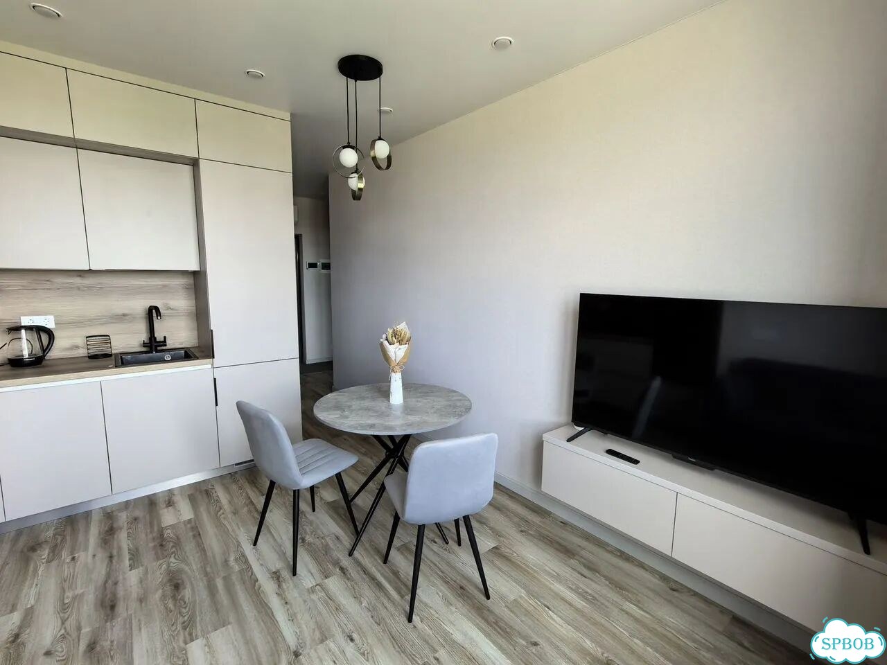 1-к. квартира, 41 м², 15/18 эт. фото 2