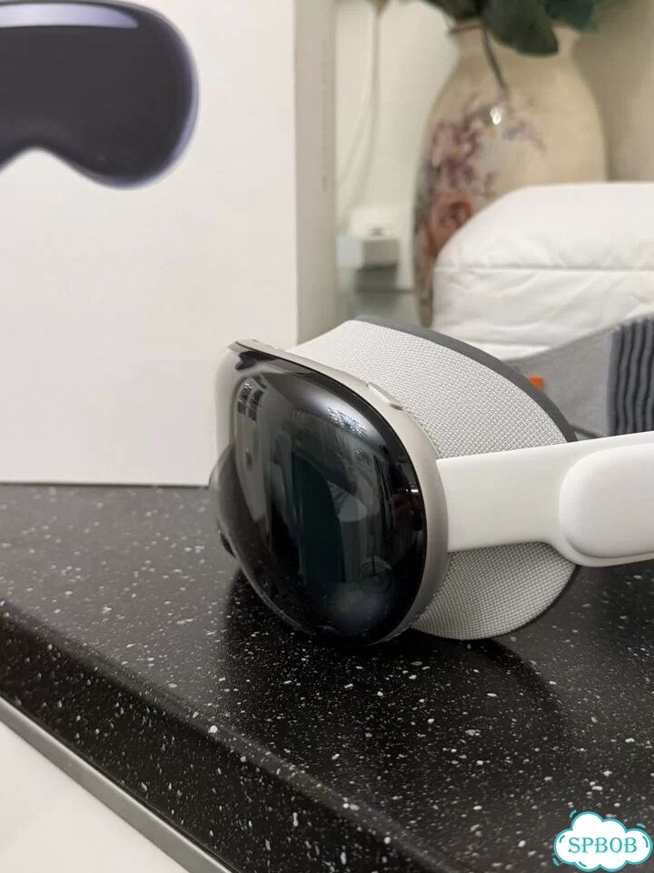 Apple Vision Pro 1Tb фото 6