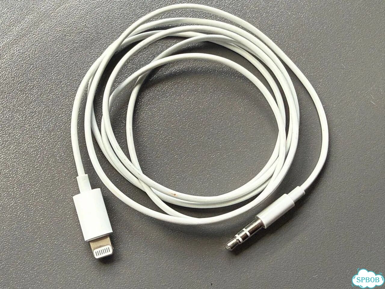 Аудио кабель Apple Lightning to 3.5mm 1,2м White фото 1
