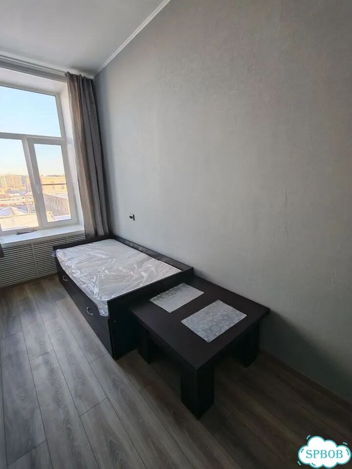 Комната 13 м² в > 9-к., 6/6 эт. фото 2