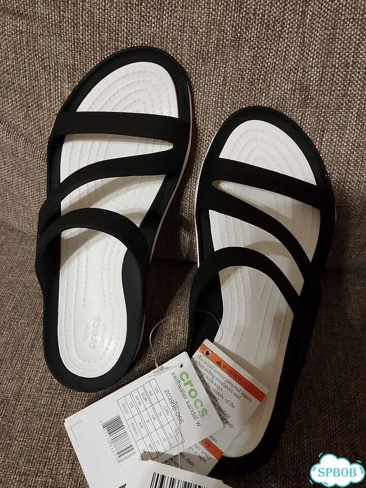 Шлепанцы Crocs Swiftwater 35 размер фото 1