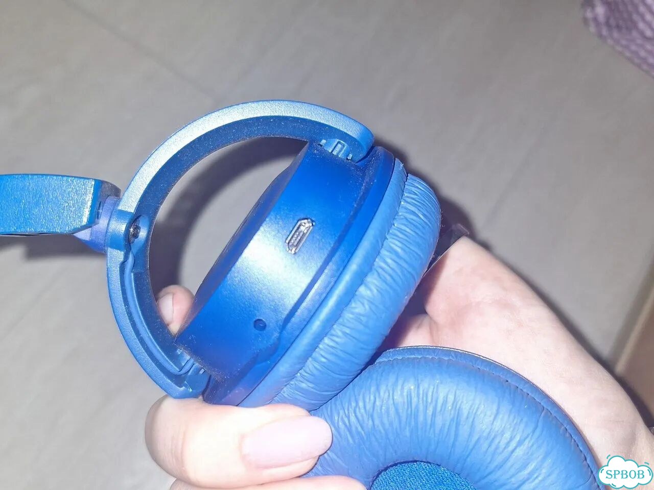 Беспроводные наушники jbl T450BT накладные фото 4