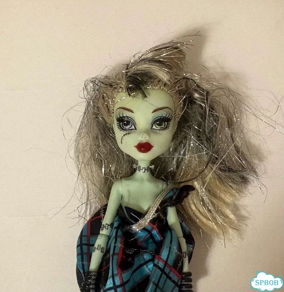 Кукла Monster High Фрэнки Штейн, Birthday Edition фото 1