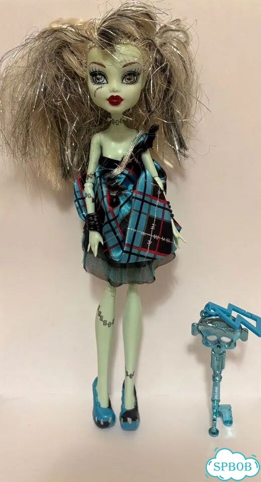 Кукла Monster High Фрэнки Штейн, Birthday Edition фото 2