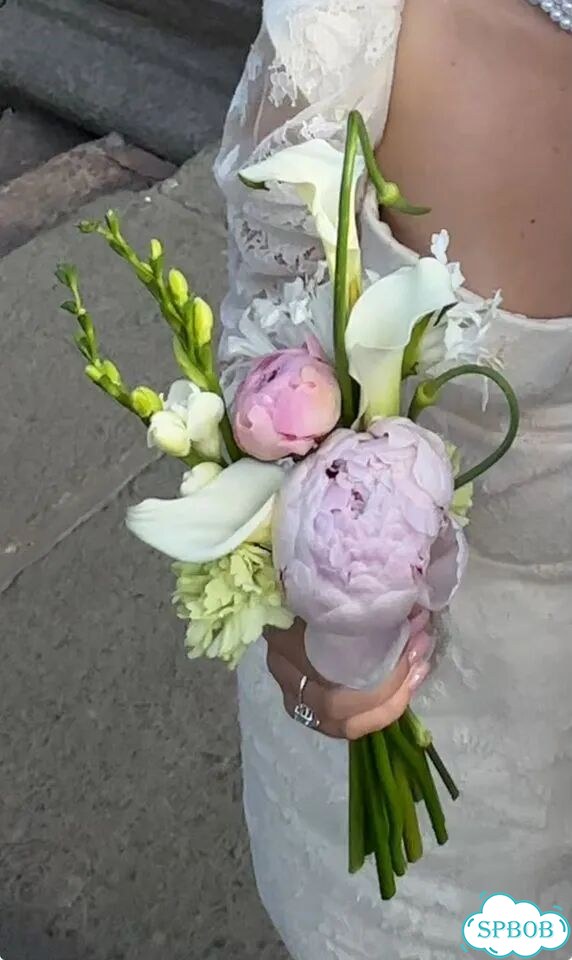 Букет невесты пионы фото 1