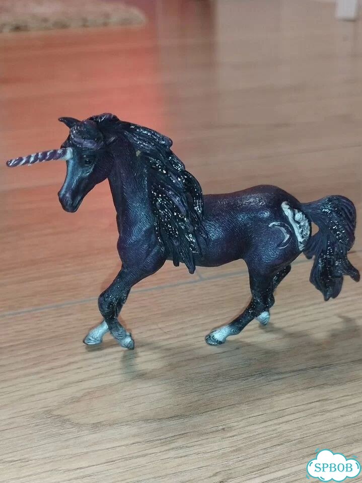 Лошадь единорог Schleich фото 4