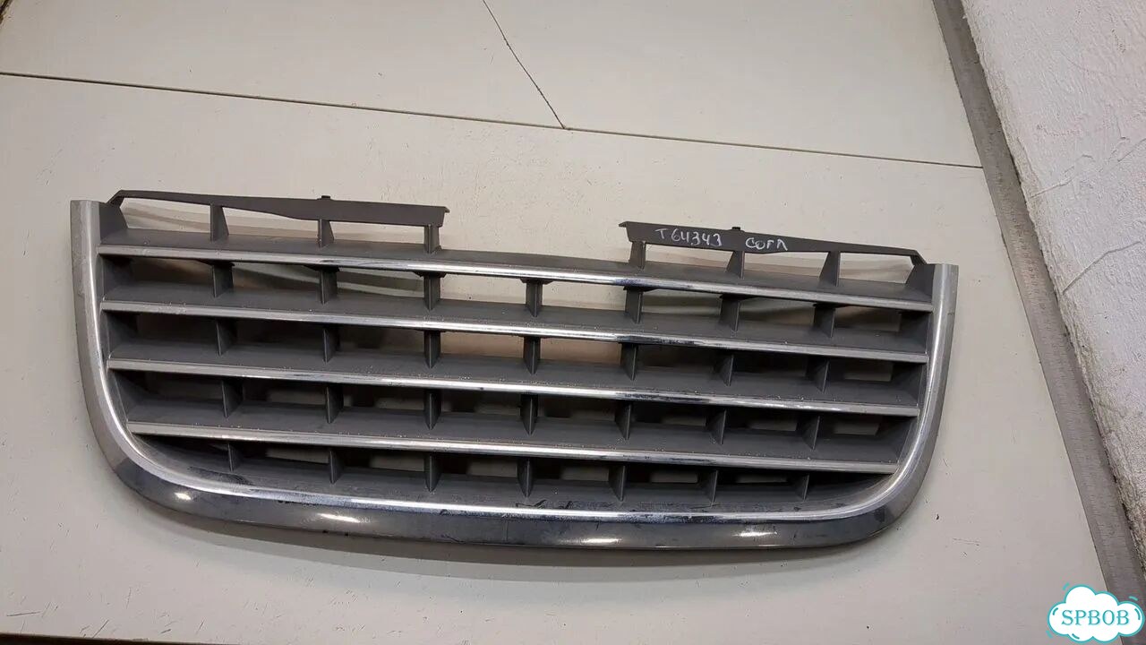 Решетка радиатора Chrysler Voyager фото 1