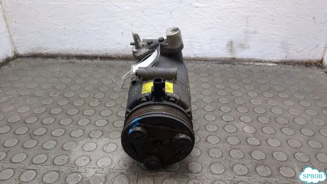 Компрессор кондиционера Ford Focus 2 фото 3
