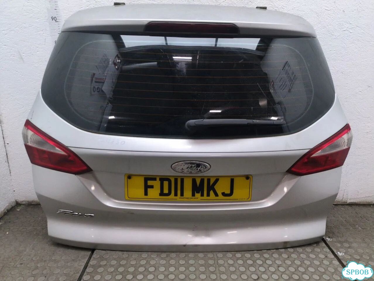 Крышка багажника Ford Focus 3 фото 4