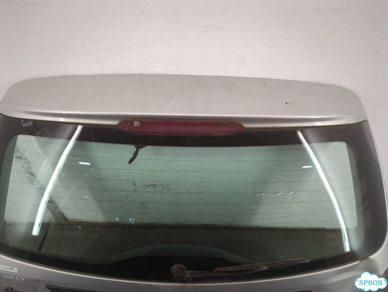 Крышка багажника Ford Focus 1 фото 6