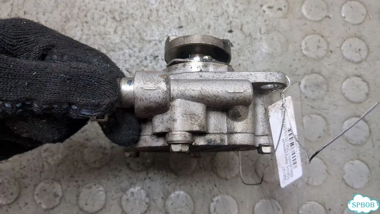 Насос вакуумный Mitsubishi L200 фото 2