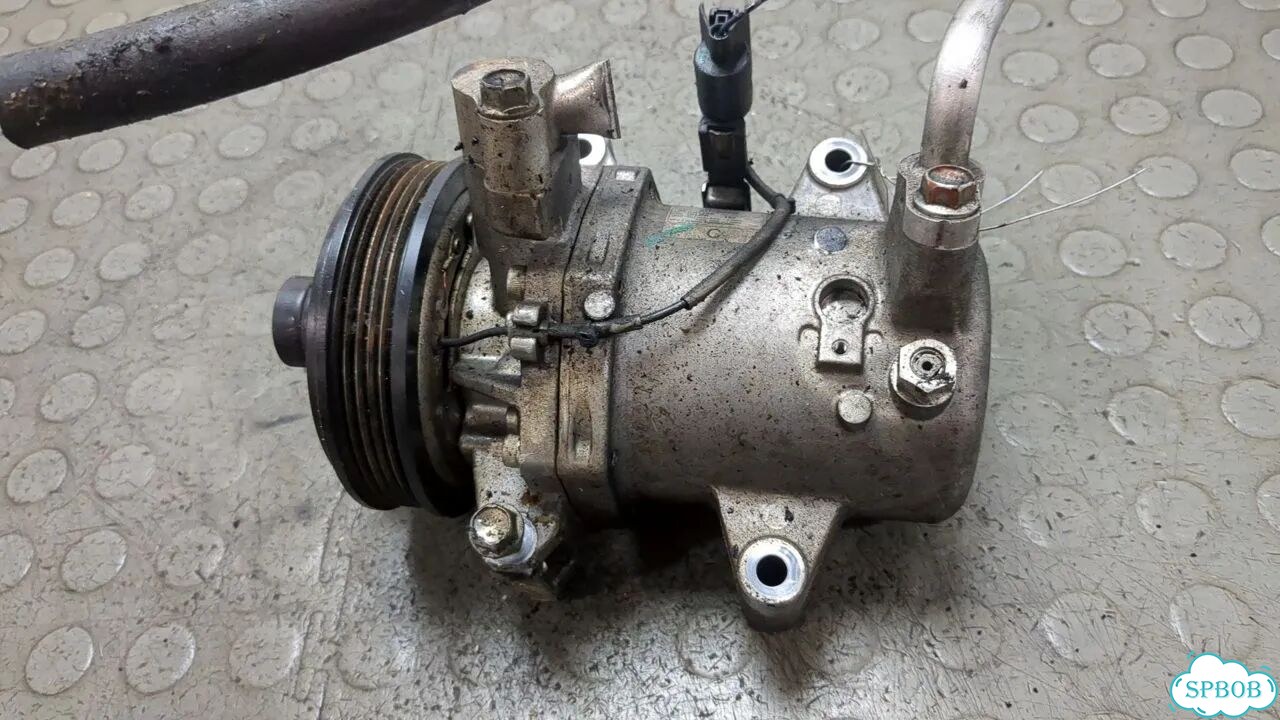 Компрессор кондиционера Mitsubishi L200 фото 1
