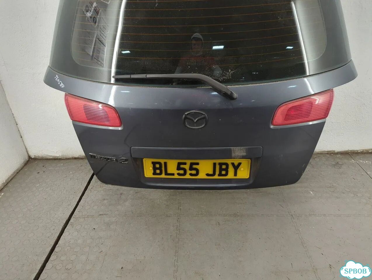 Крышка багажника Mazda 2 фото 3