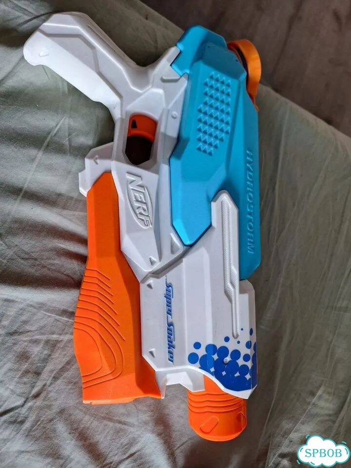 Водяной бластер, водный пистолет Nerf фото 1
