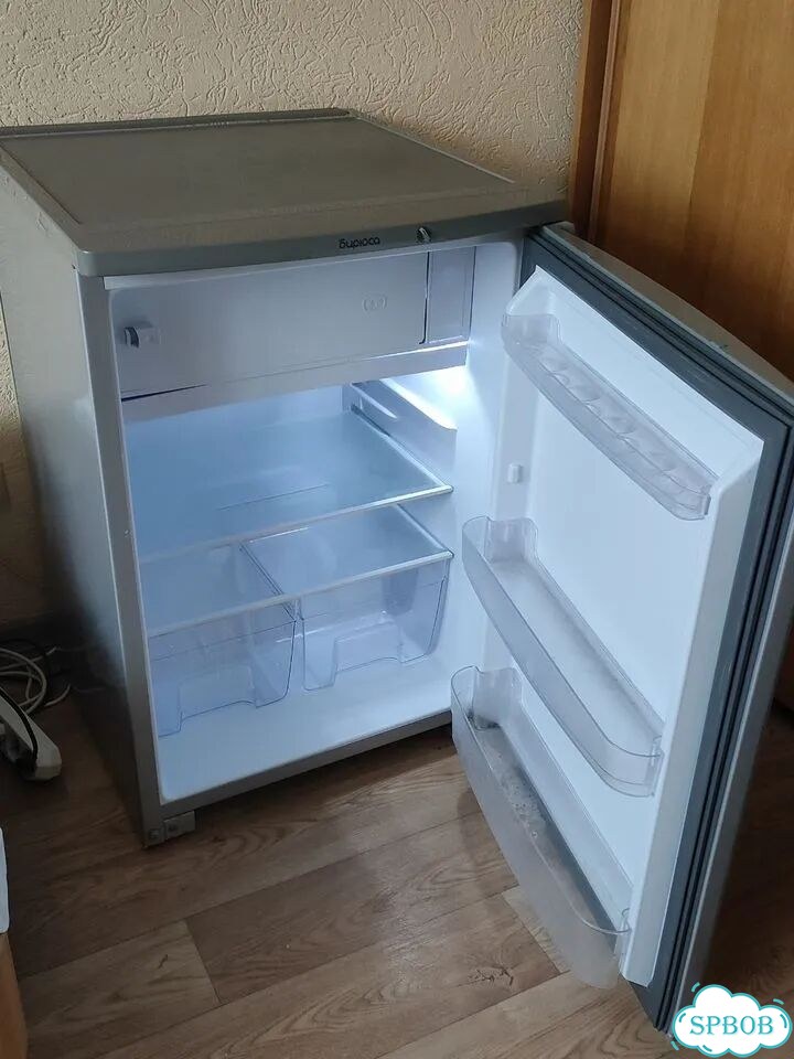 Холодильник Бирюса М8 фото 2