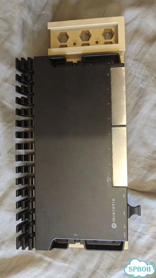 Крепление на стену для Mikrotik Rb5009 с SSD nvme фото 6