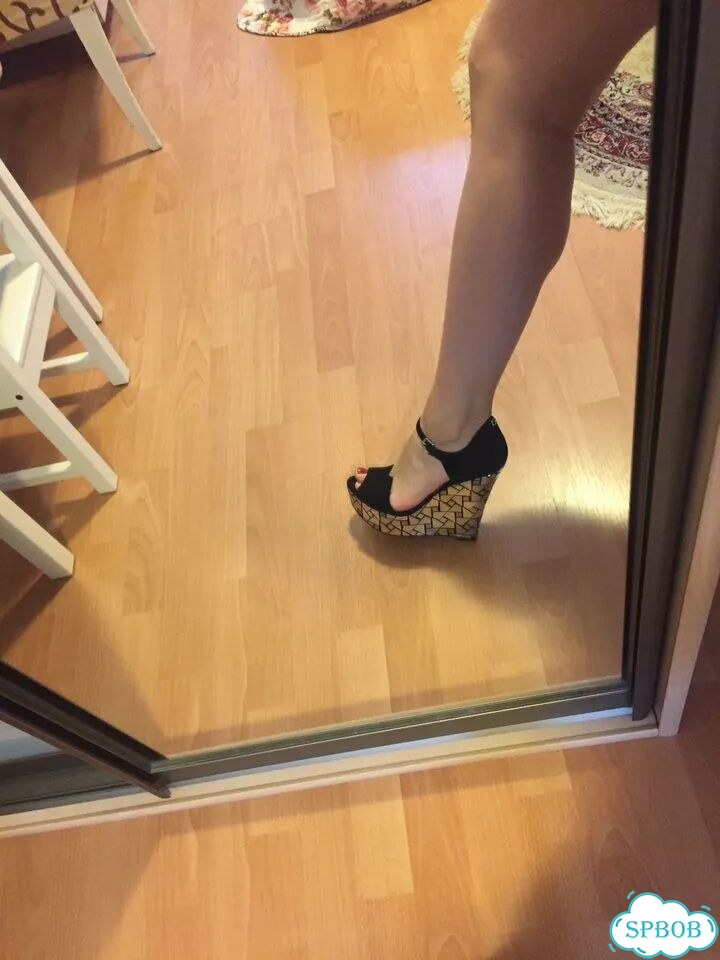 Босоножки Guess 38 оригинал фото 8