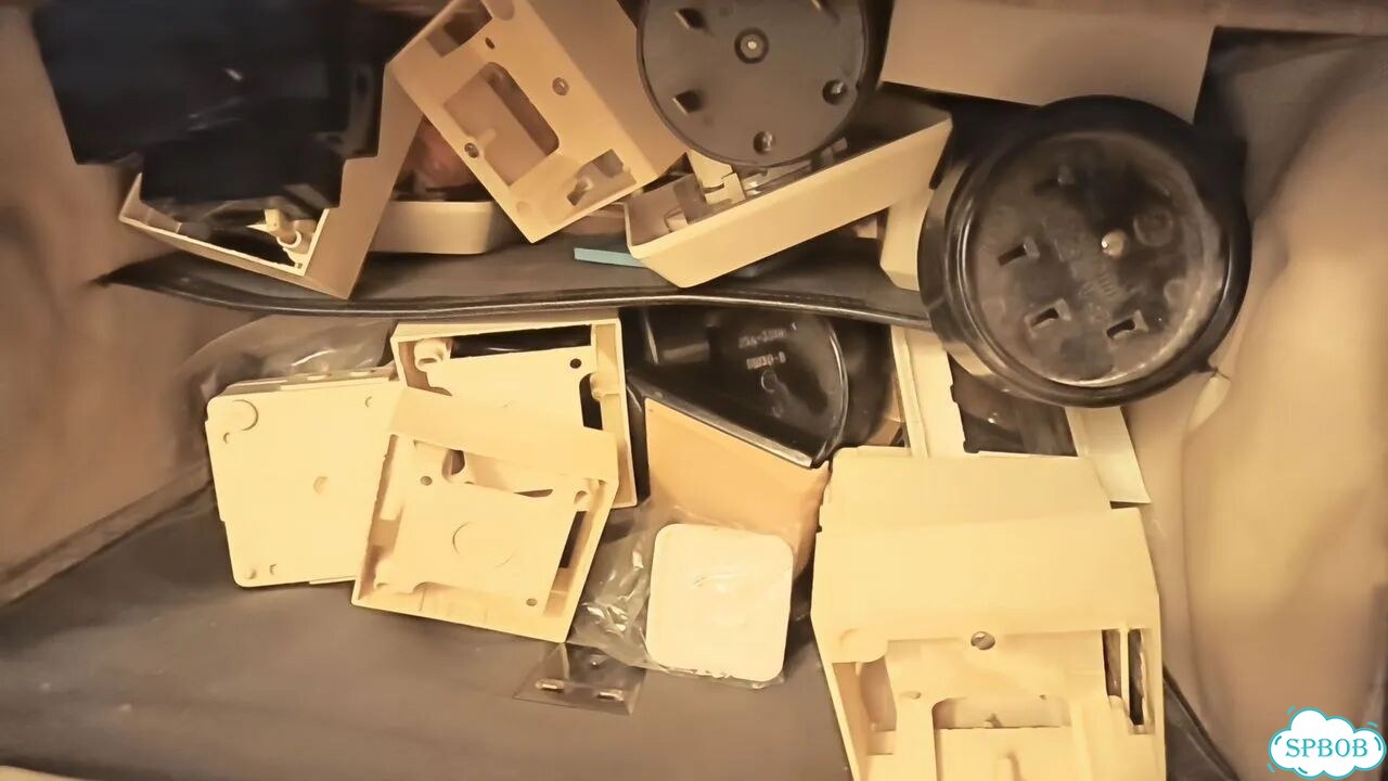 Розетки и выключатели бу фото 1