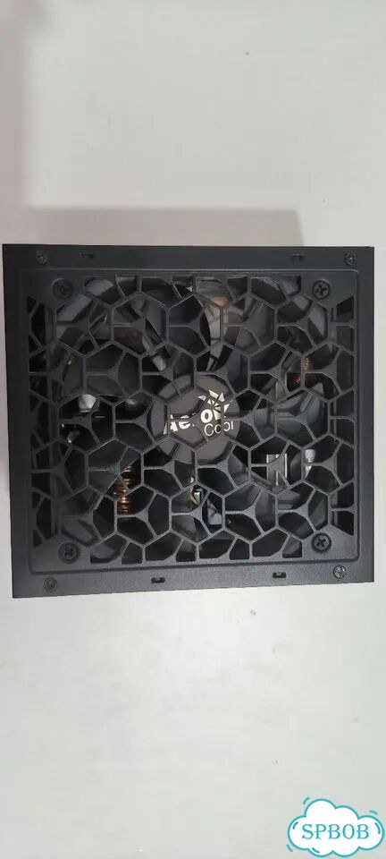 Блок питания AeroCool aero 850W 80+ Bronze фото 2