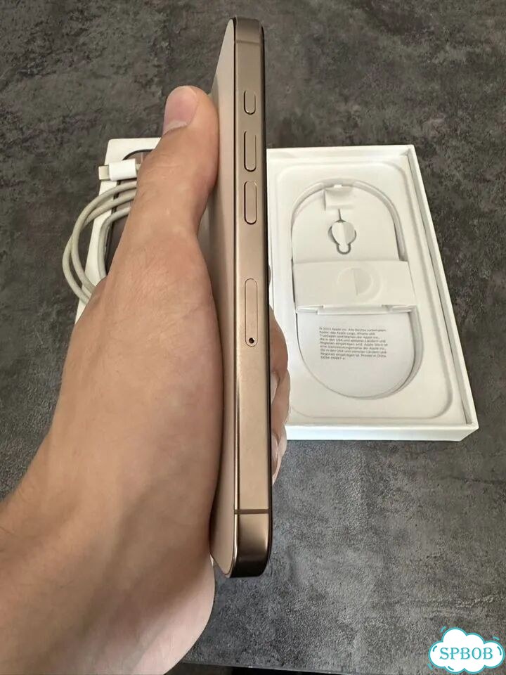 iPhone 16 pro 128 гб фото 4