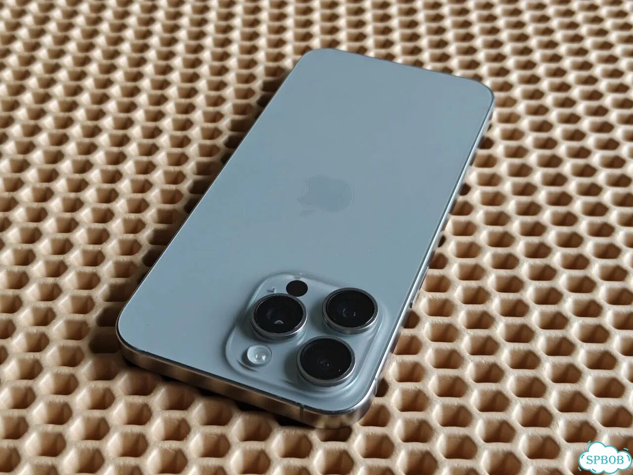 iPhone 15 Pro Max, 256 ГБ, SIM + eSIM фото 3