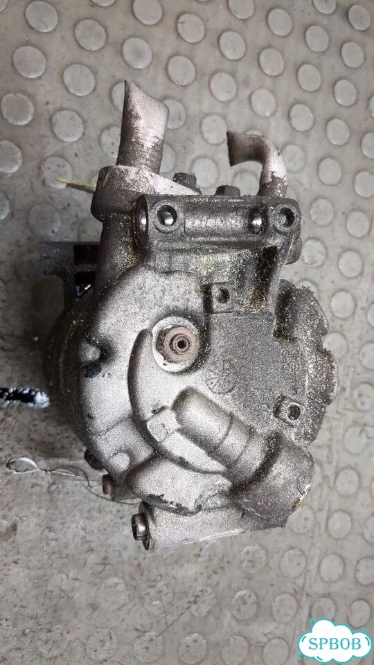 Компрессор кондиционера Ford Focus 2 фото 5