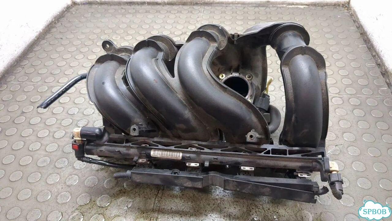Коллектор впускной Ford Fiesta фото 1