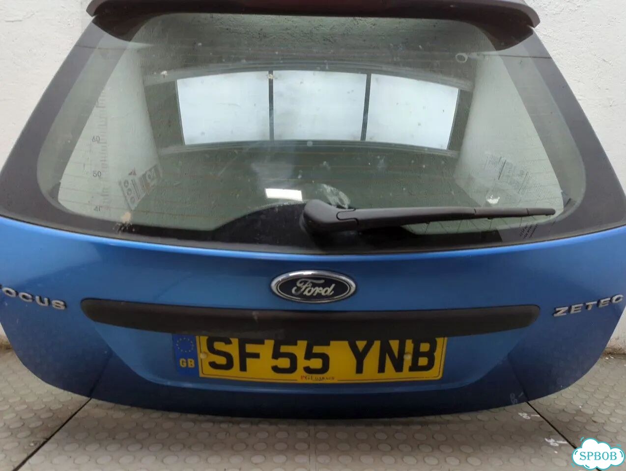 Крышка багажника Ford Focus 2 фото 3