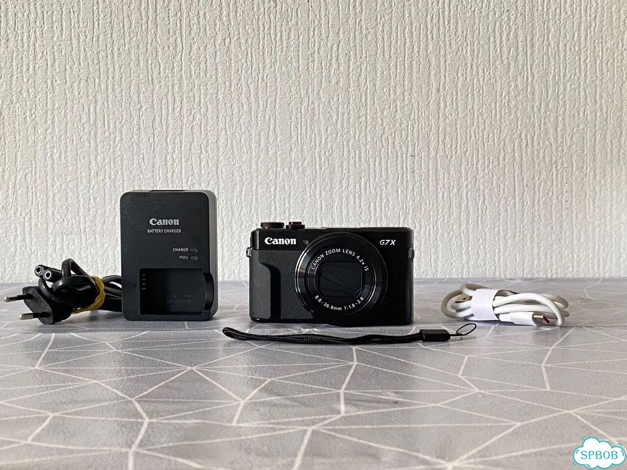 Canon G7x Mark II фото 1