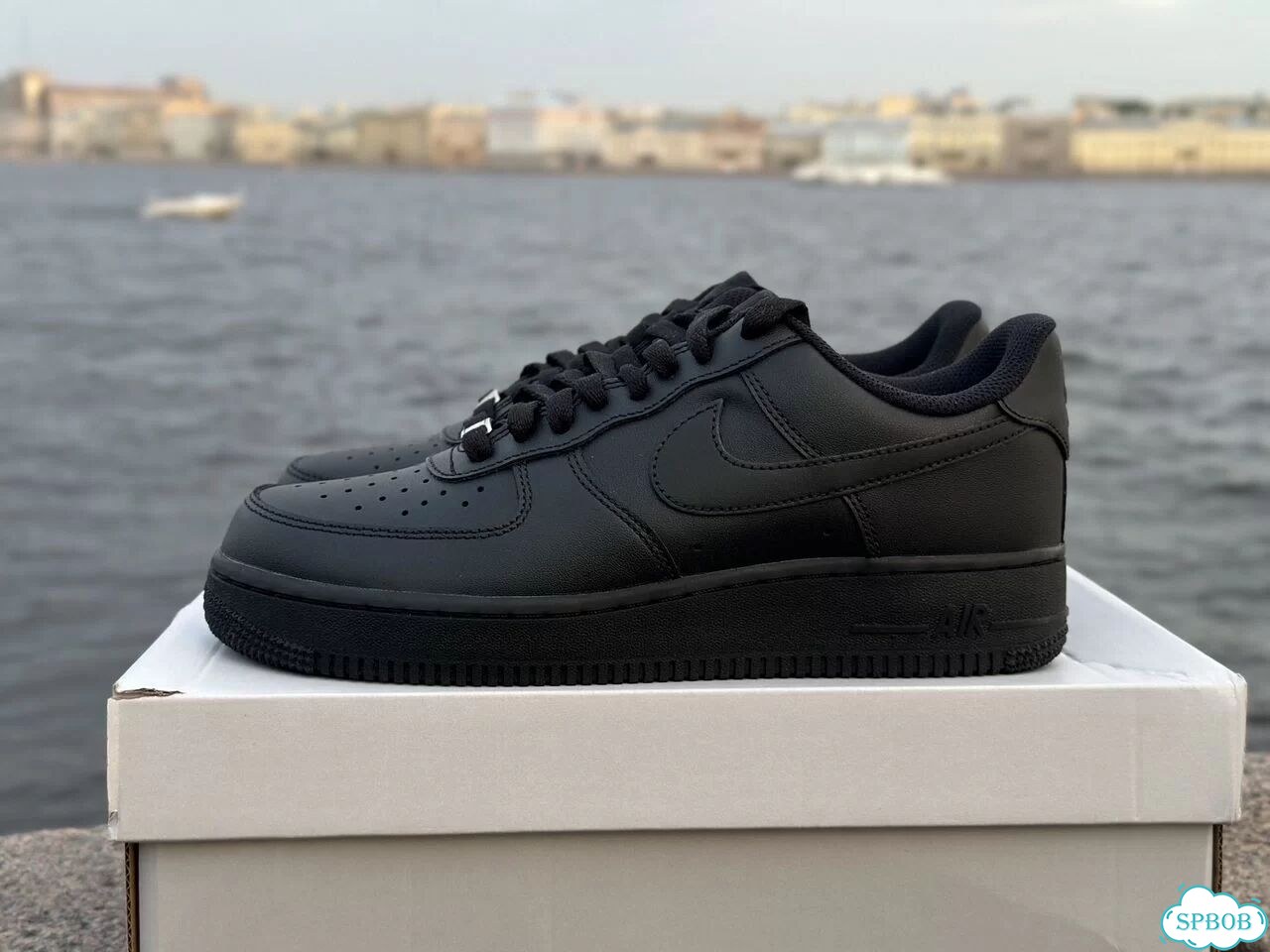 Nike Air Force 1 Black Оригинал фото 6
