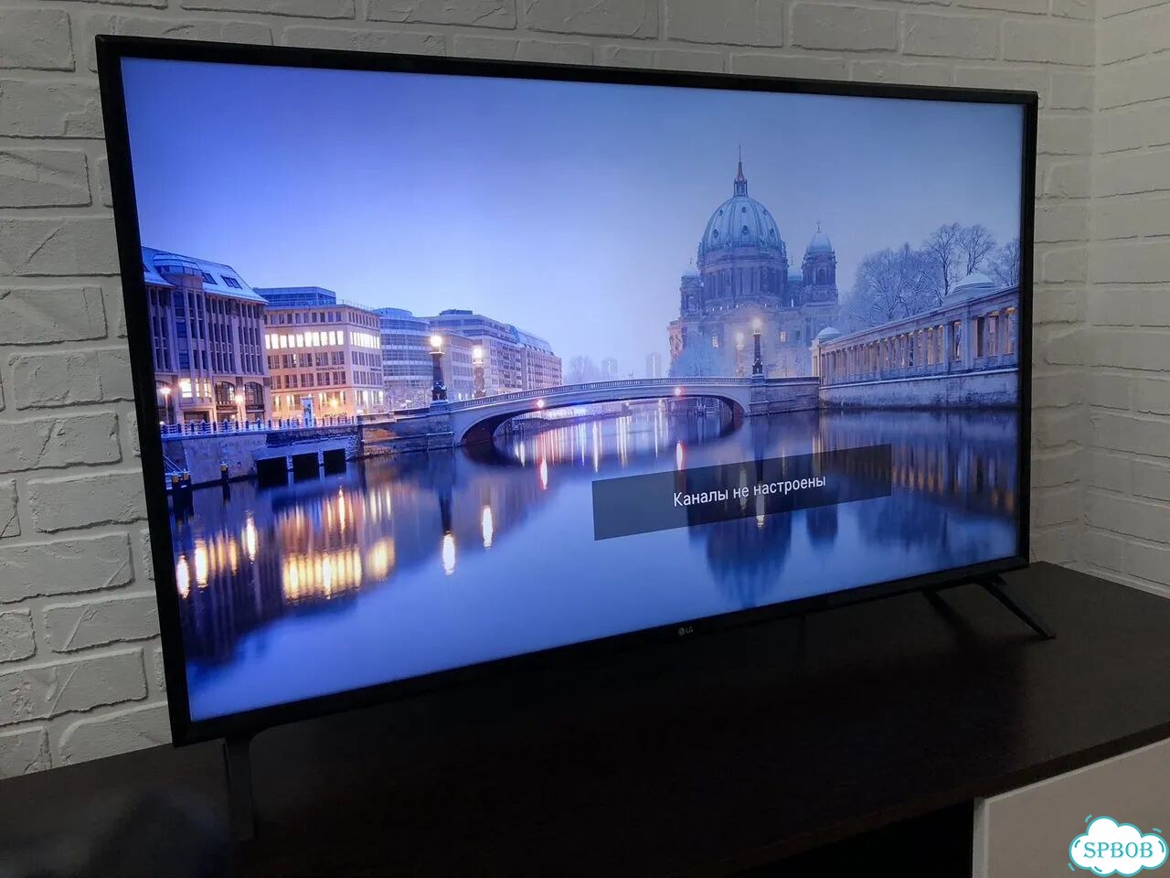 Телевизор LG 49' SmartTV фото 2