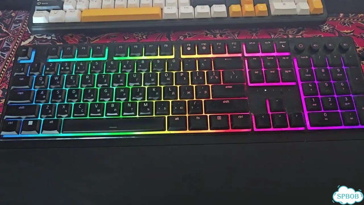 Игровая клавиатура razer Ornata V3 фото 1