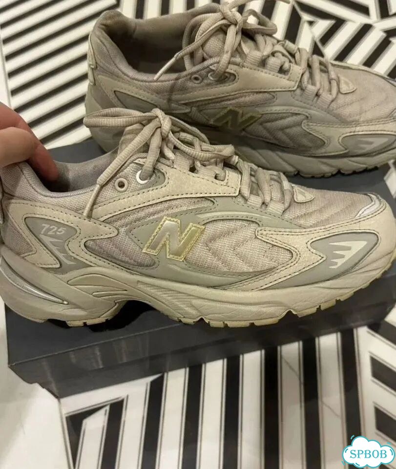 Кроссовки женские new balance 25.5см фото 3