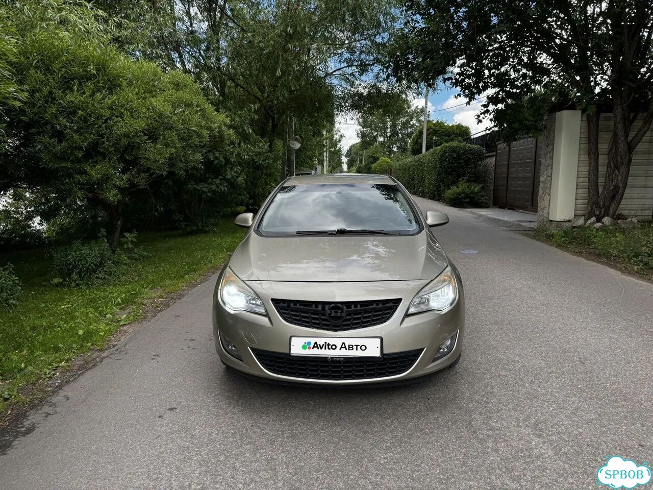 Opel Astra 1.6 AT, 2011, 221 830 км фото 3